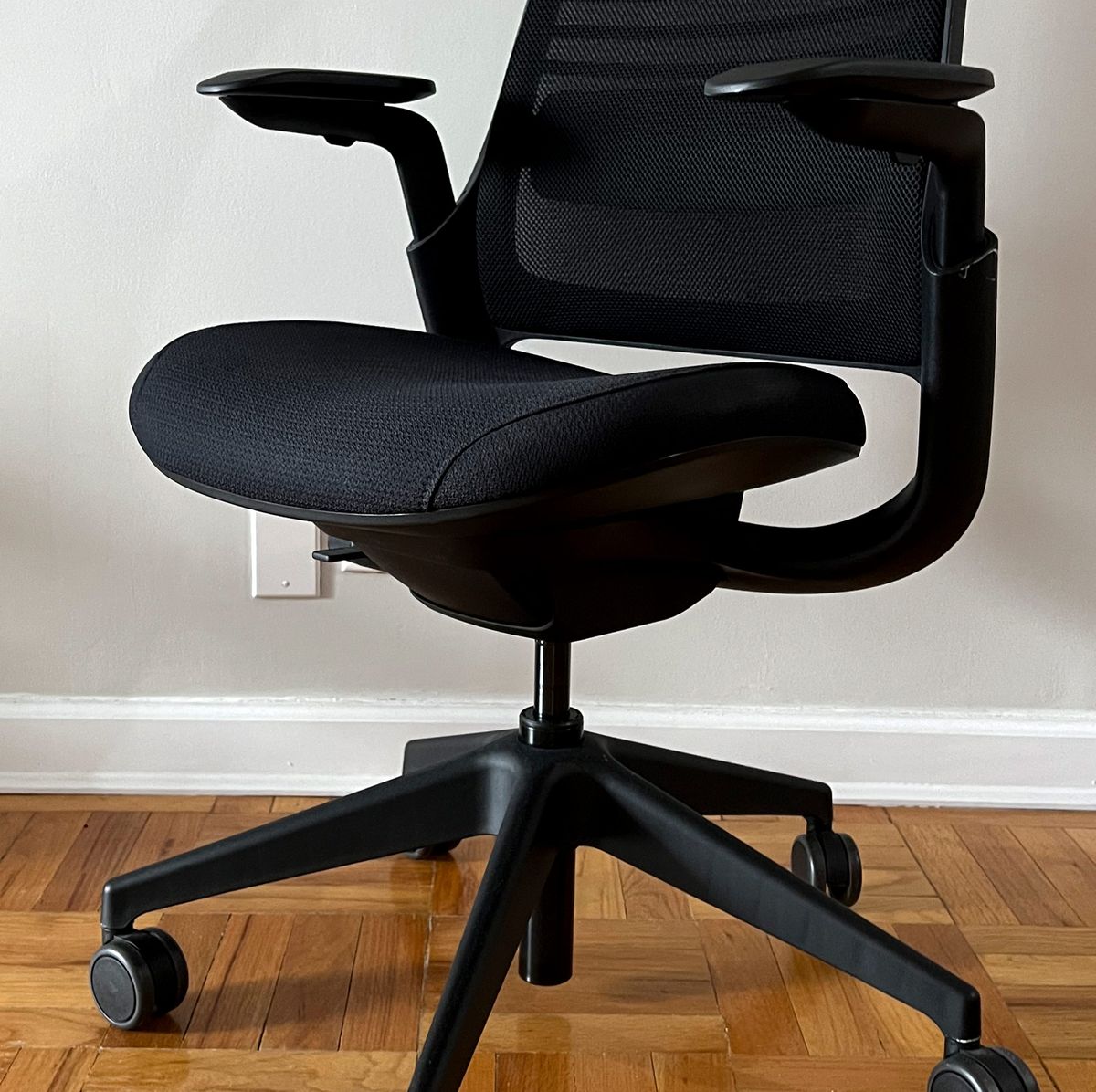 Steelcase Series 1 Review: The Best Office Chair Money Can Buy