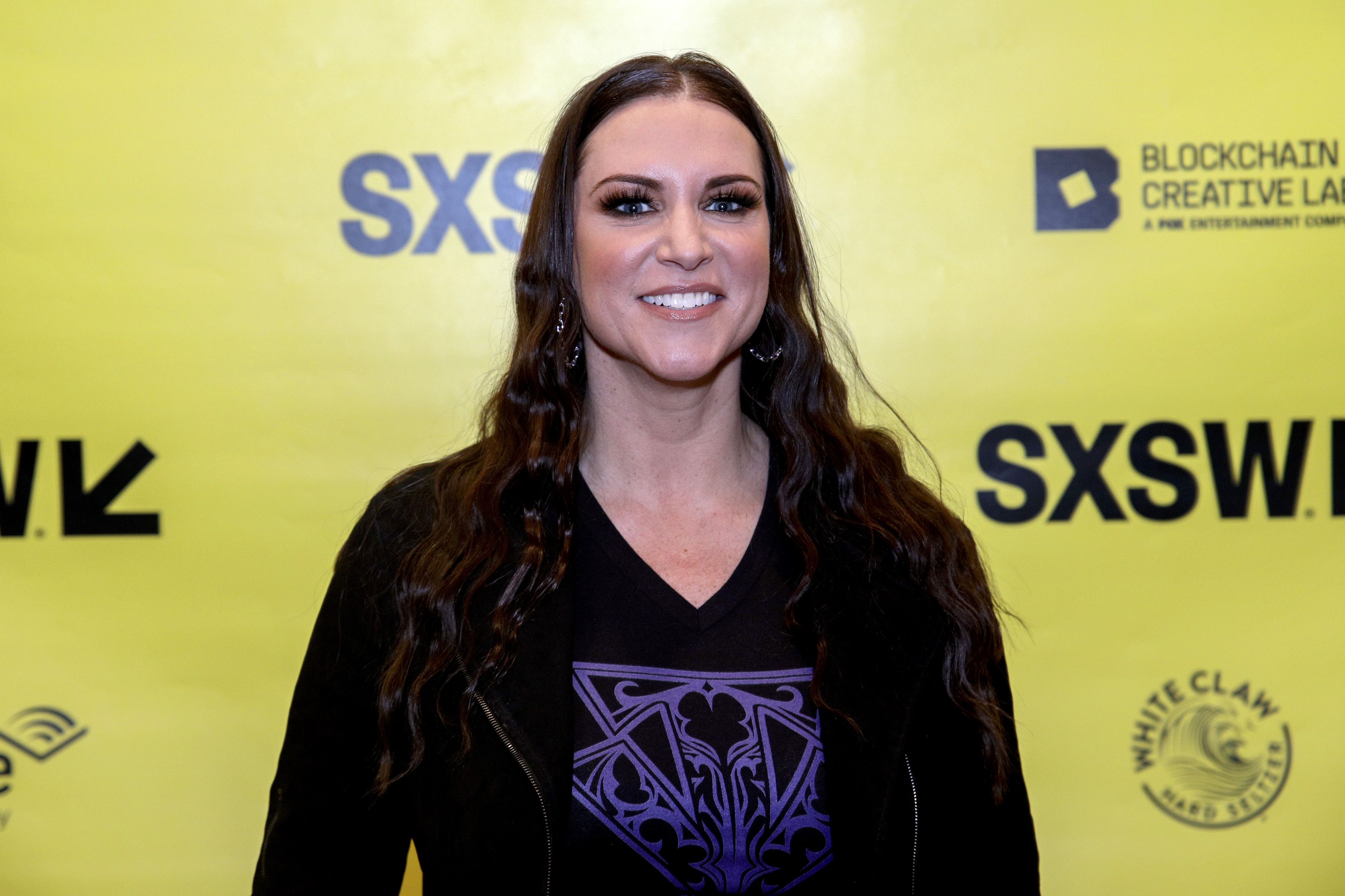3868px x 2578px - Stephanie McMahon resigns from WWE as Vince McMahon returns