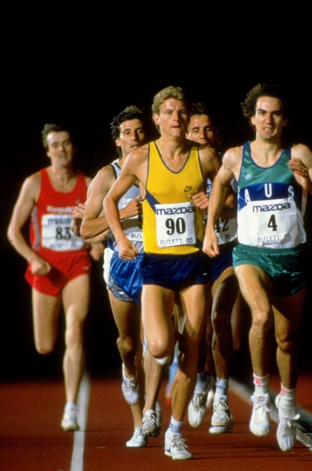steve cram corre la milla de los bislett games de oslo de 1985 donde batió el récord mundial por delante de josé luis gonzález, que batió el récord de españa