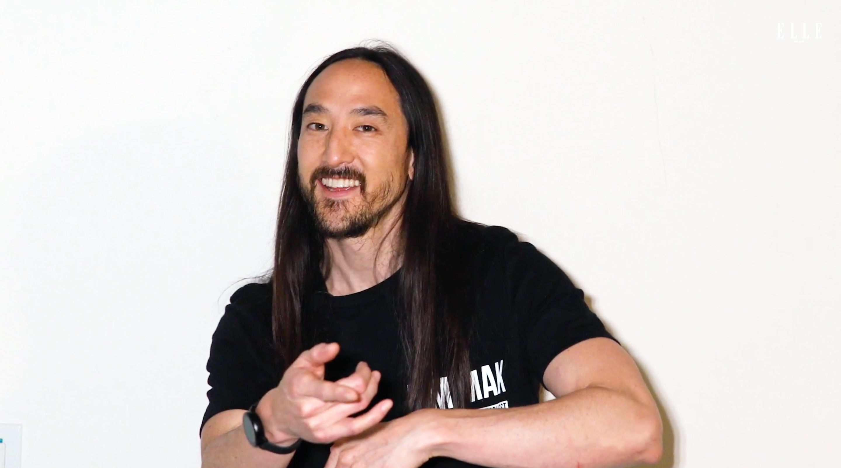 Steve Aoki Sings The Weeknd And Talks Neon Future Iv In A Stay
