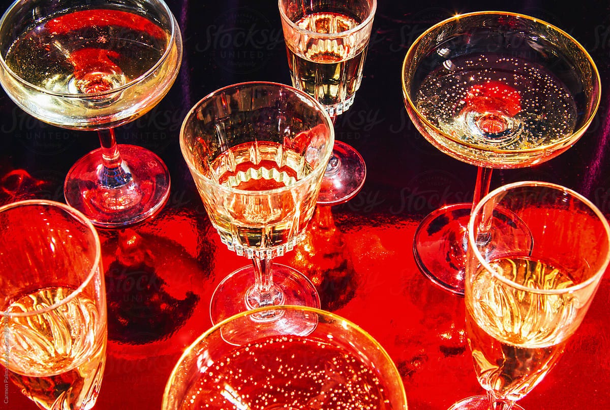 23 Christmas Party Ideas 2021 — How to Throw a Holiday Party