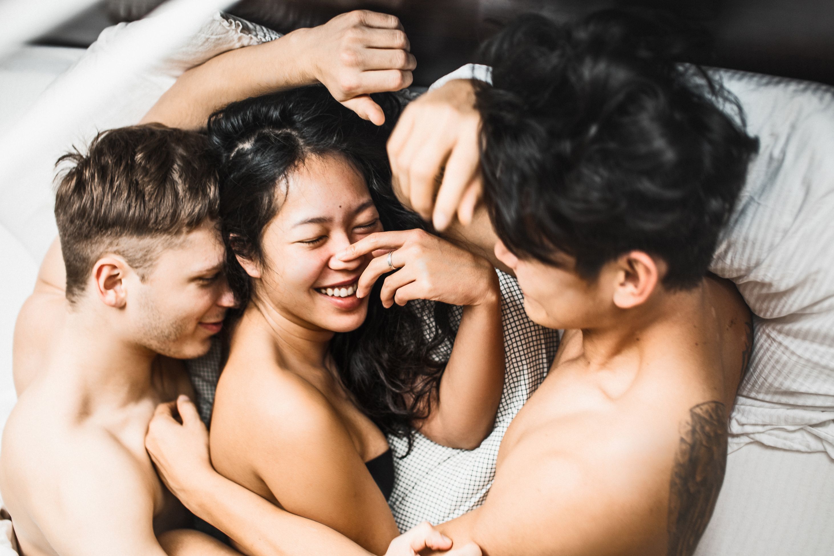 These Are The Best Apps For Finding A Threesome & You May Use Some Of Them Already