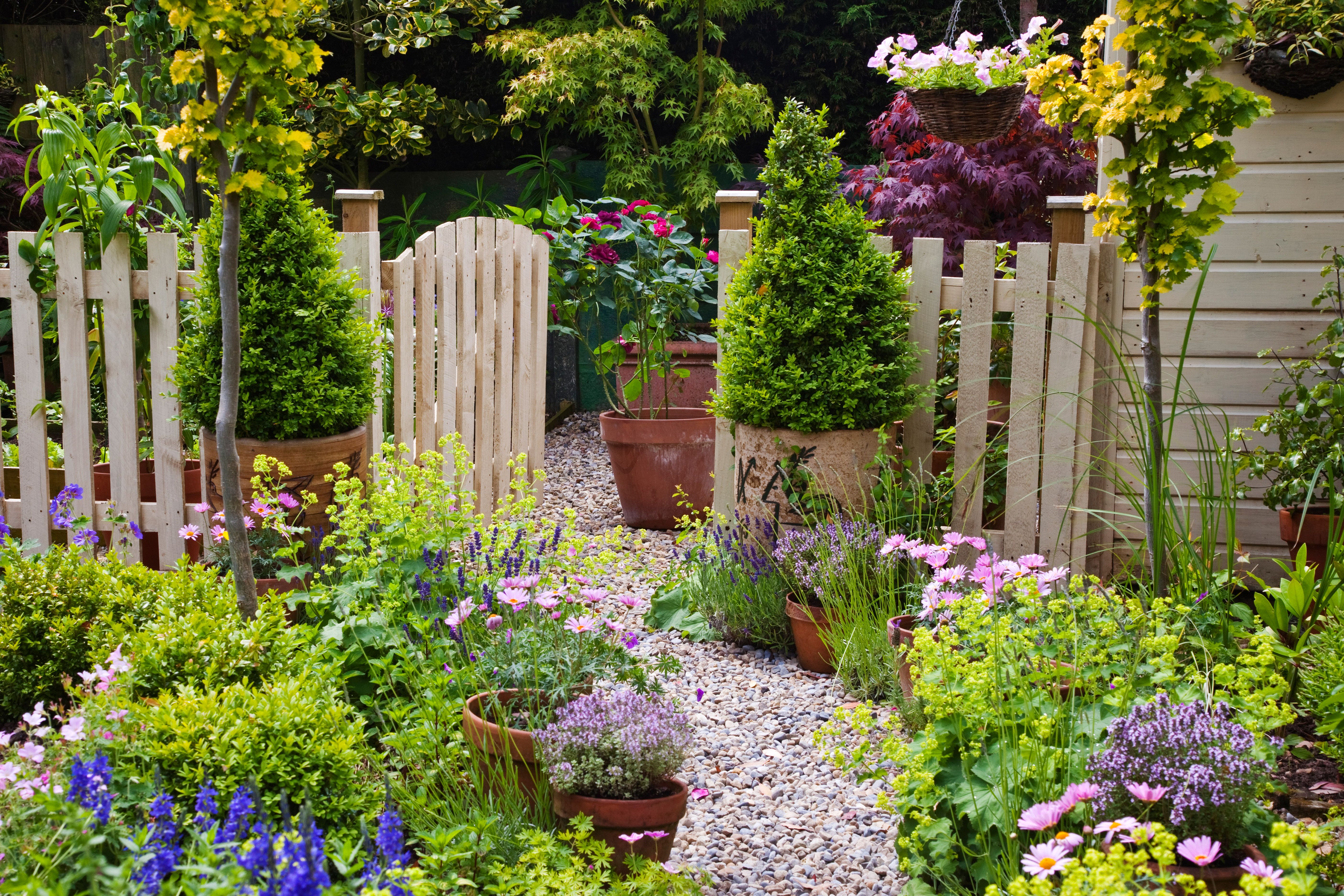 18 Stunning Stone Walkways Garden Path Ideas