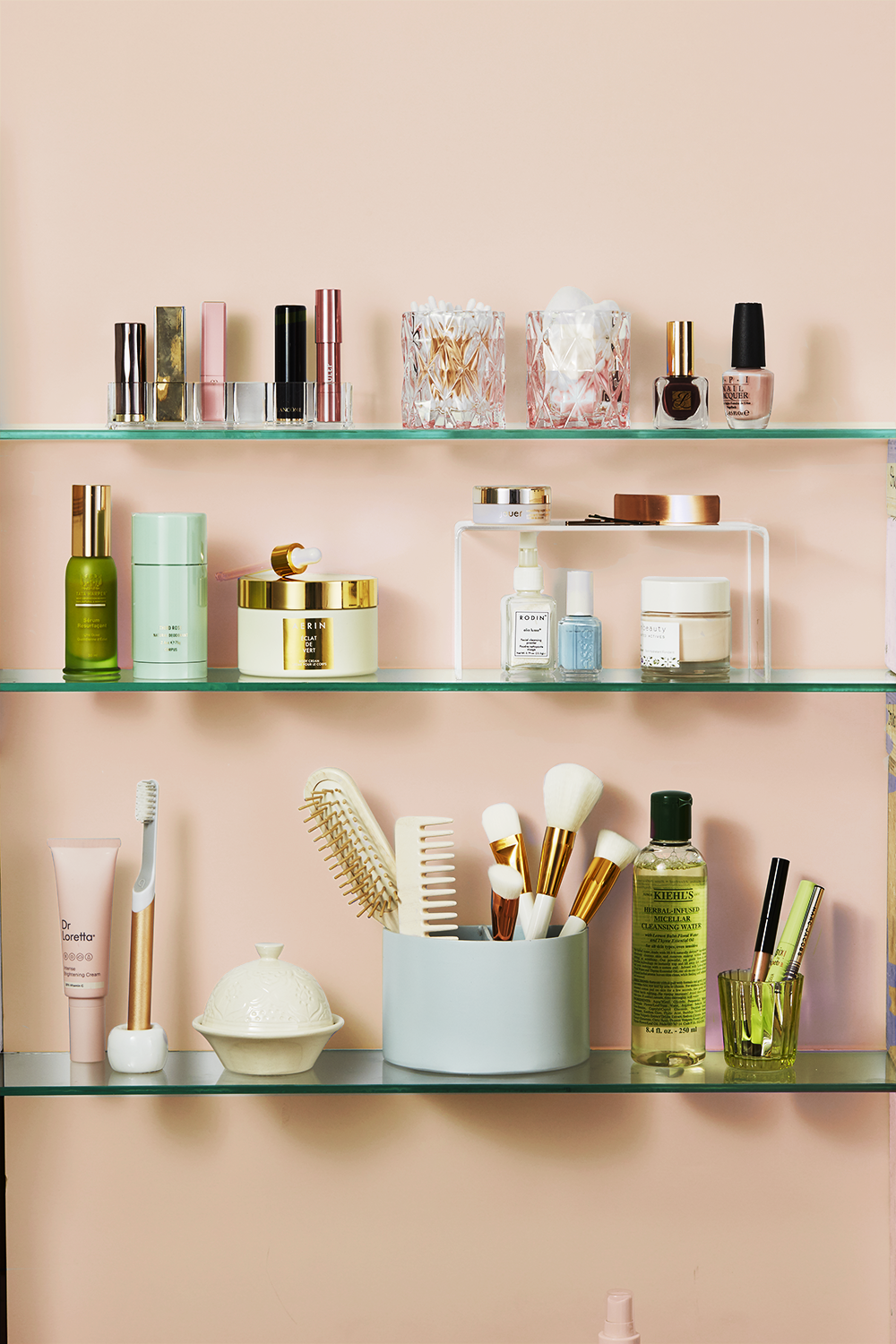 bathroom bookshelf