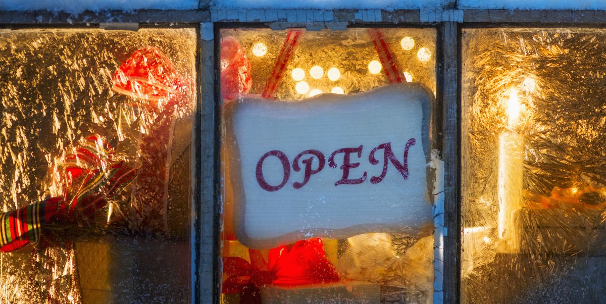 What Stores Are Open On Christmas Day Christmas Day Store Hours And Schedules