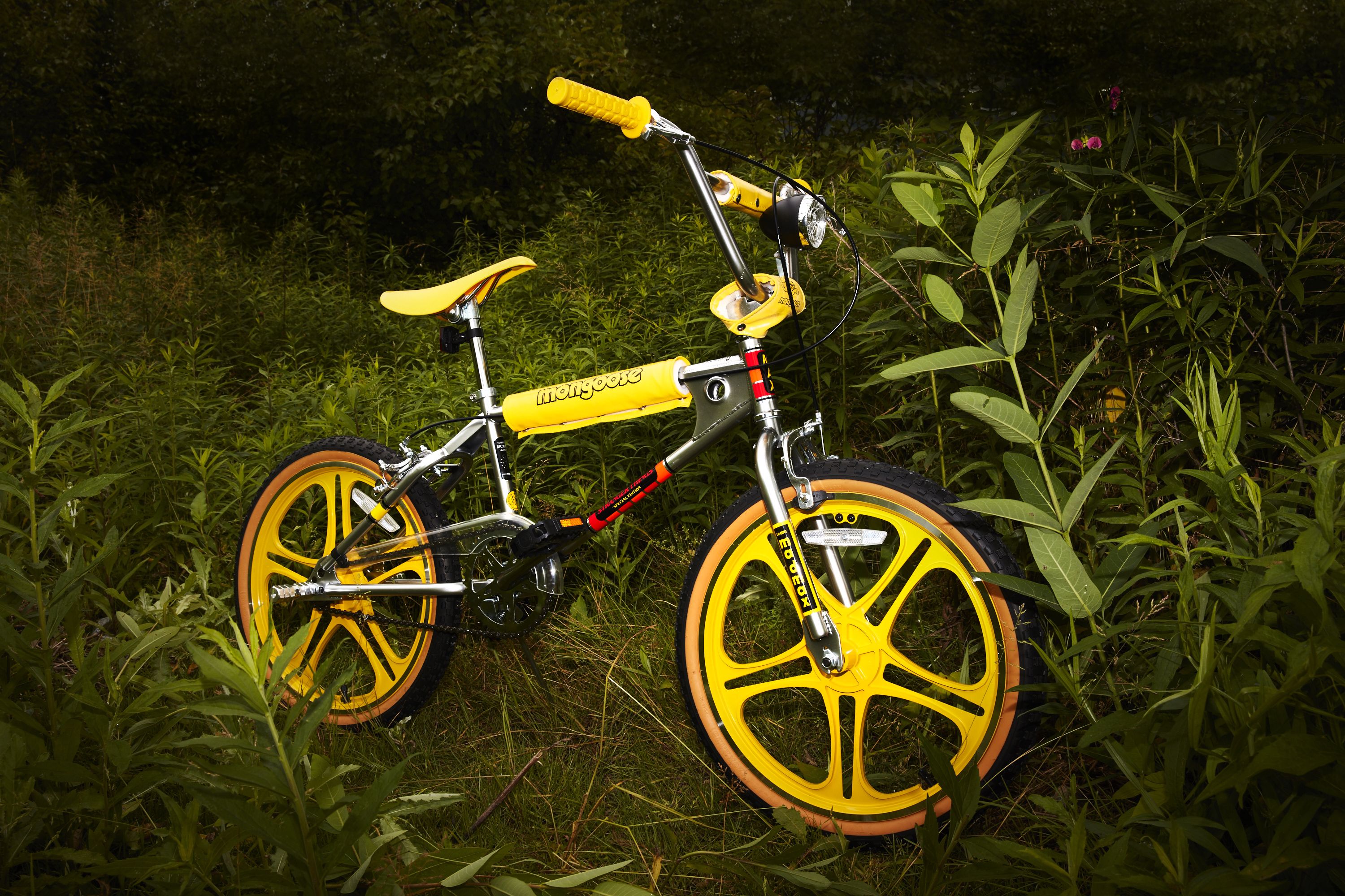 yellow mongoose bike