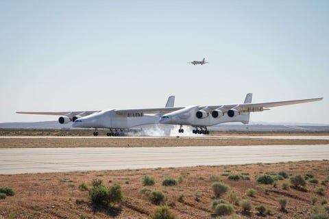 動画 写真集 米ストラトローンチ社 Stratolaunch Systems 初フライト成功 荘厳な瞬間 エスクァイア ジャパン Esquire Japan 公式 動画 写真集 米ストラトローンチ社 Stratolaunch Systems 初フライト成功 荘厳な瞬間 エスクァイア ジャパン Esquire Japan 公式