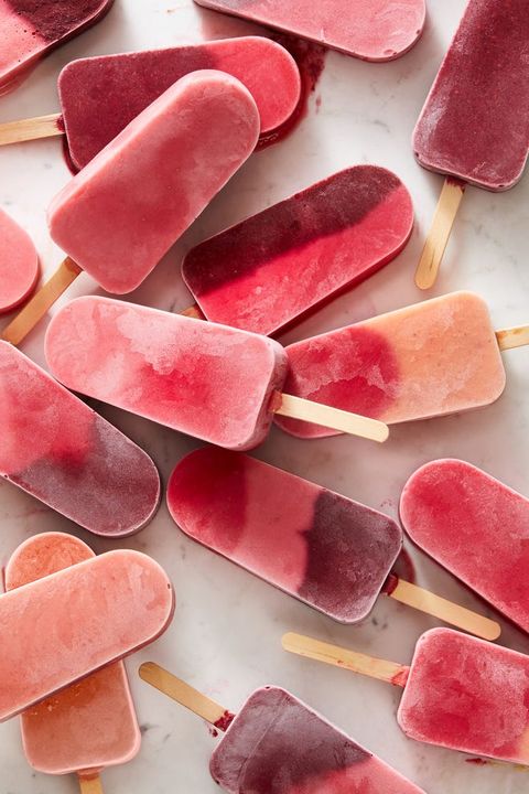 creamy strawberry frozen pops