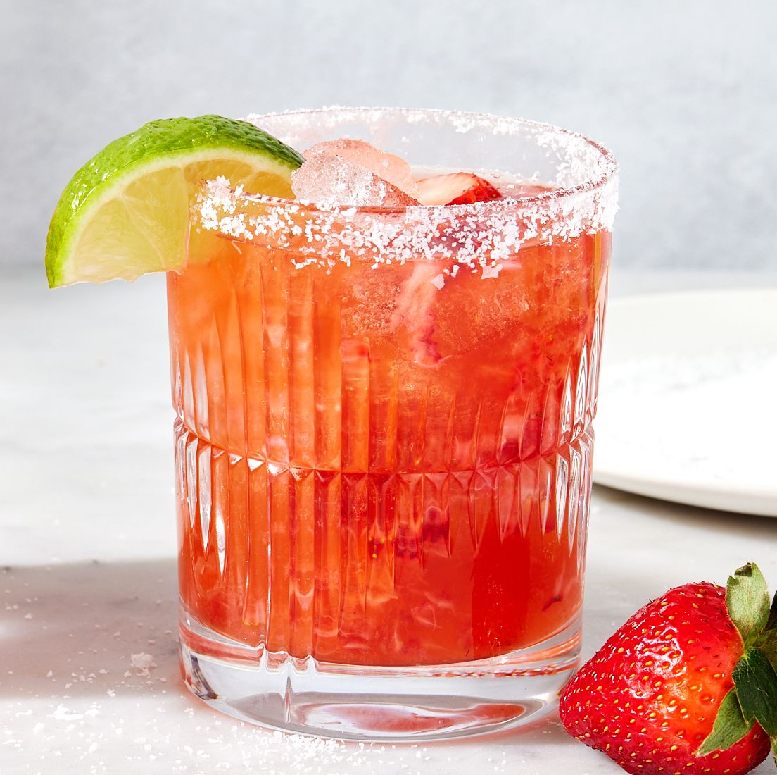 Our Strawberry Mezcal Margaritas Are Making Sweet & Smoky THE Flavor Combo Of Summer