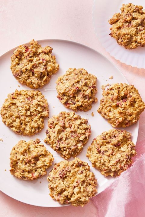 healthy valentine's day treats strawberry oatmeal cookies