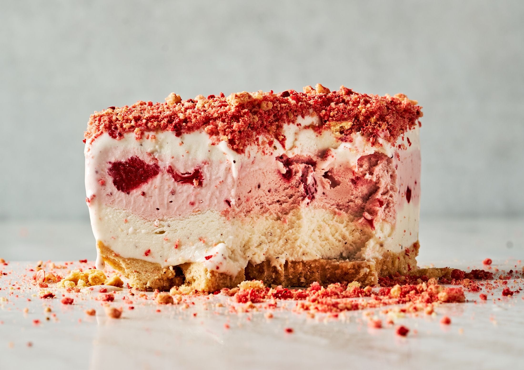 Strawberry Shortcake Ice Cream Cake Is The Make-Ahead Treat You Should Be Serving