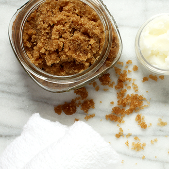 exfoliating sugar face scrub