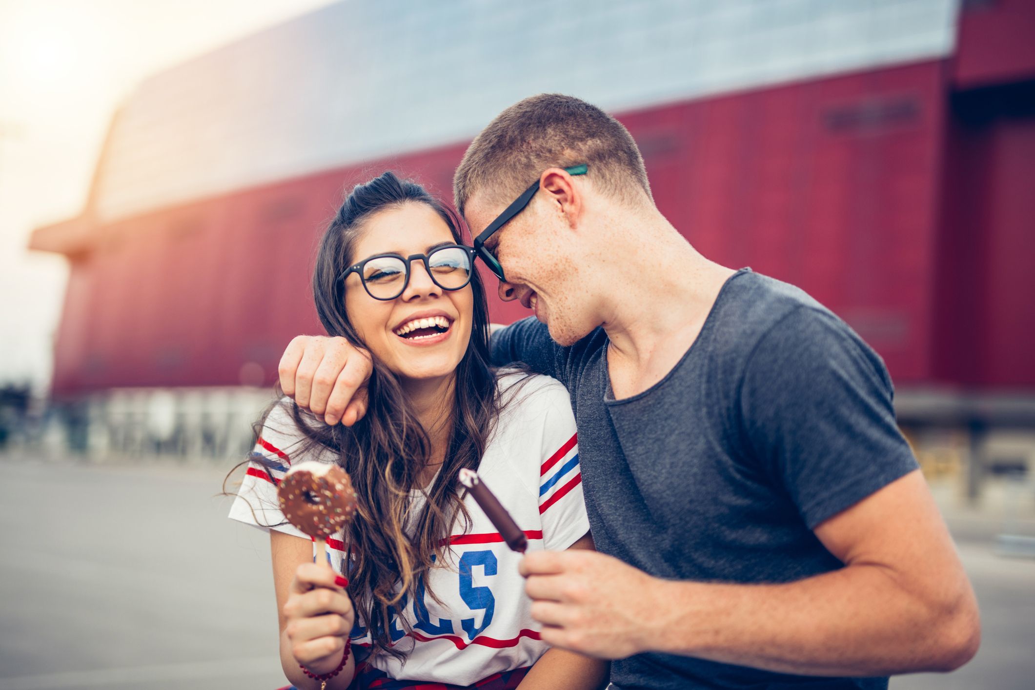 29 Awesome First Date Ideas That Don’t Involve Sitting at a Bar