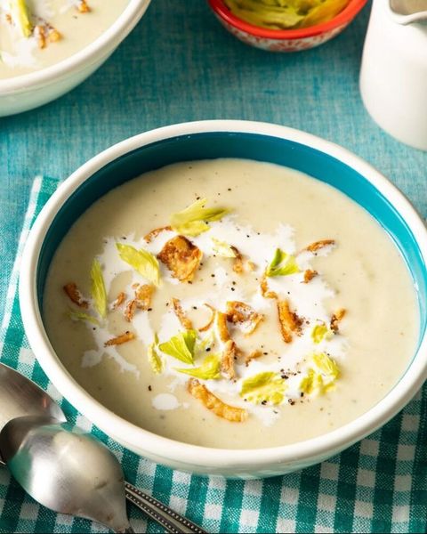potato leek soup with crispy onions