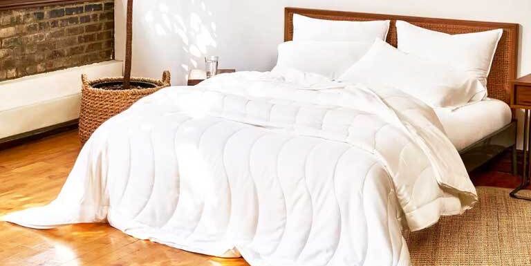 11 Best Summer Comforters Of 2022, How To Choose A Duvet For Summer