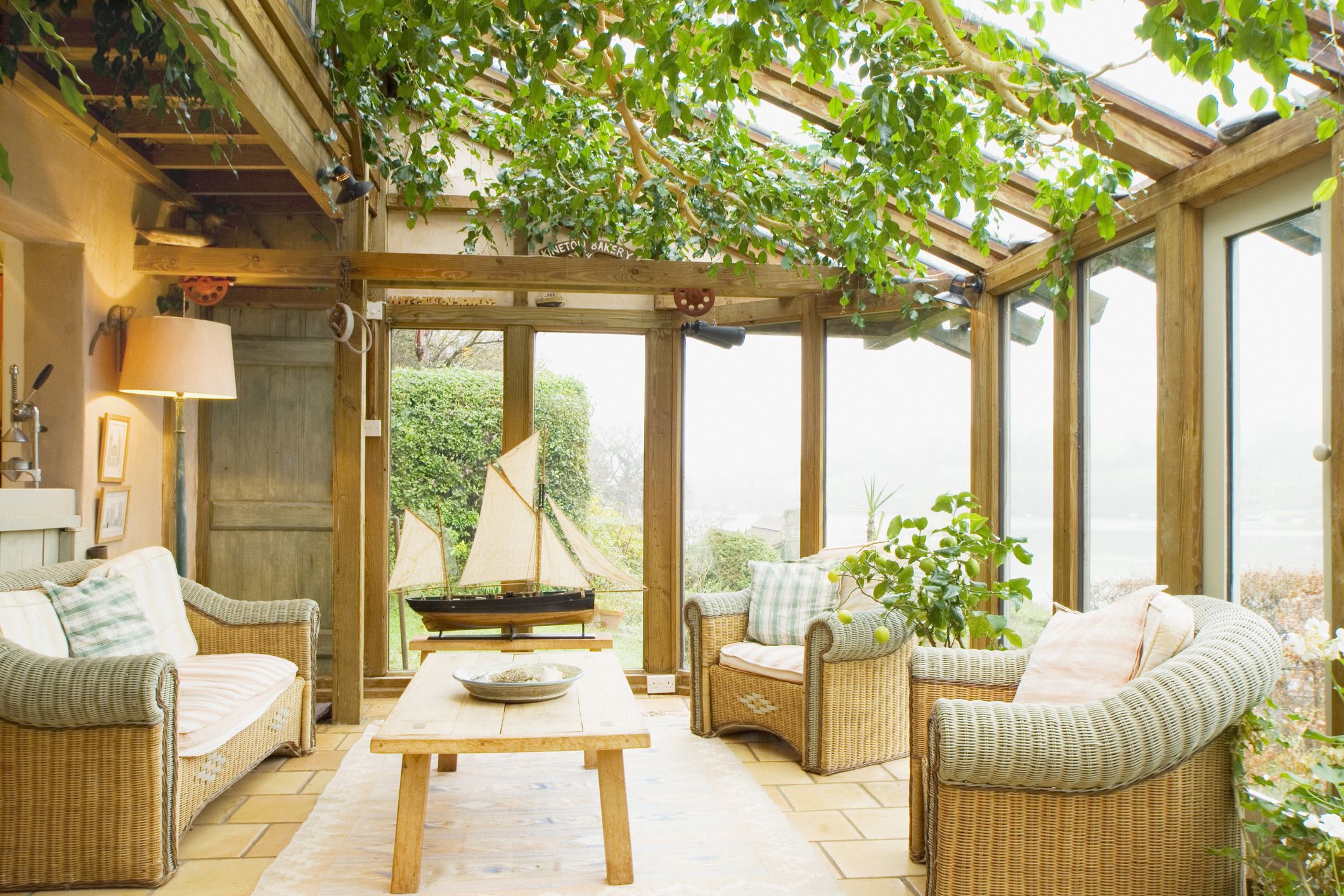 21 Gorgeous Sunrooms for Your Entire Family to Enjoy