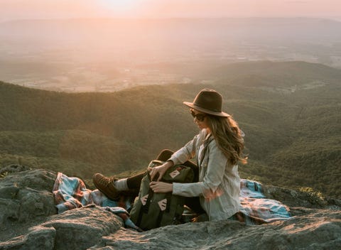 How Instagram's Renee Hahnel of @ReneeRoaming Travels for a Living