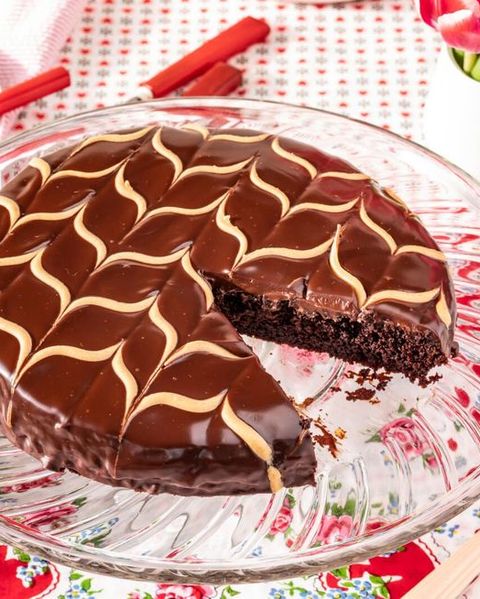 super bowl dessert chocolate ganache cake