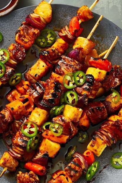 super bowl food ideas pork pineapple onion skewers pork, pineapple and onion skewers