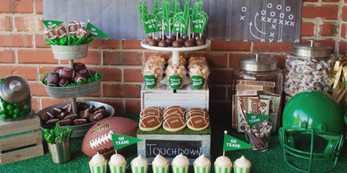 10+ Best Super Bowl Party Ideas 2018 - Fancy Football Decorations ...