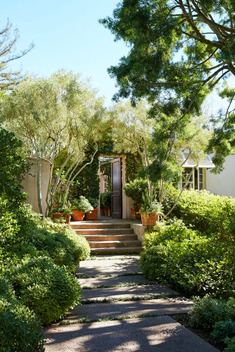 suzanne tucker montecito home entrance