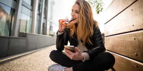 チャコールクレンズダイエットの効果は エディターが1カ月食用の炭を試してみた チャコールクレンズダイエットの効果は エディターが1カ月食用の炭を試してみた