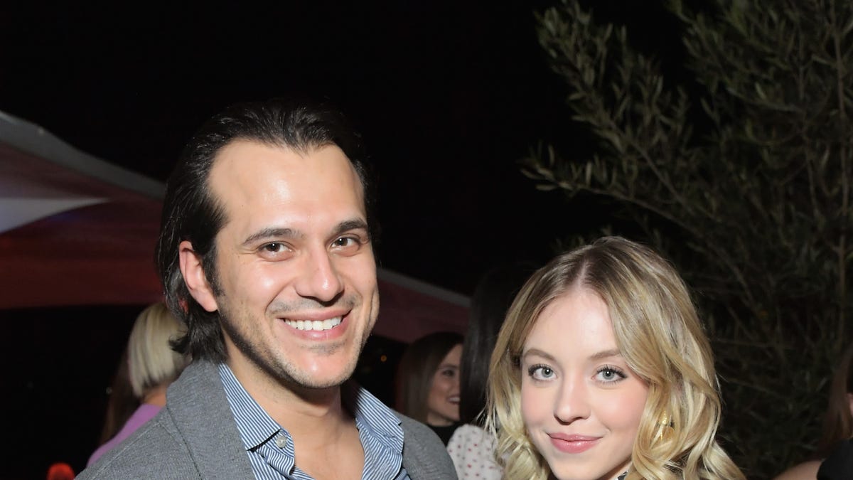 Euphoria: Who is Sydney Sweeney's boyfriend? Jonathan Davino bio