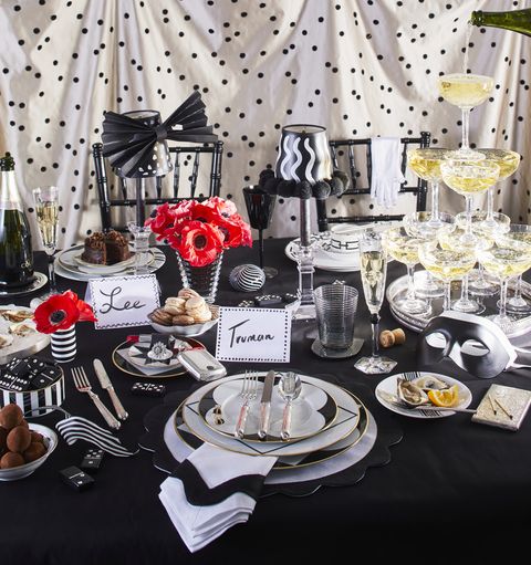40 Best Table Decorating Ideas For, Black White And Gold Table Settings