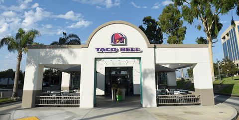 Taco Bell restaurant exterior