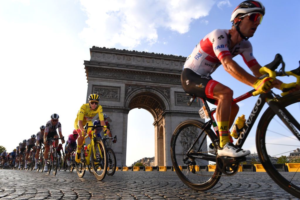 Efectivamente para jugar Memoria Cuánto dinero gana un ciclista en el Tour de Francia?