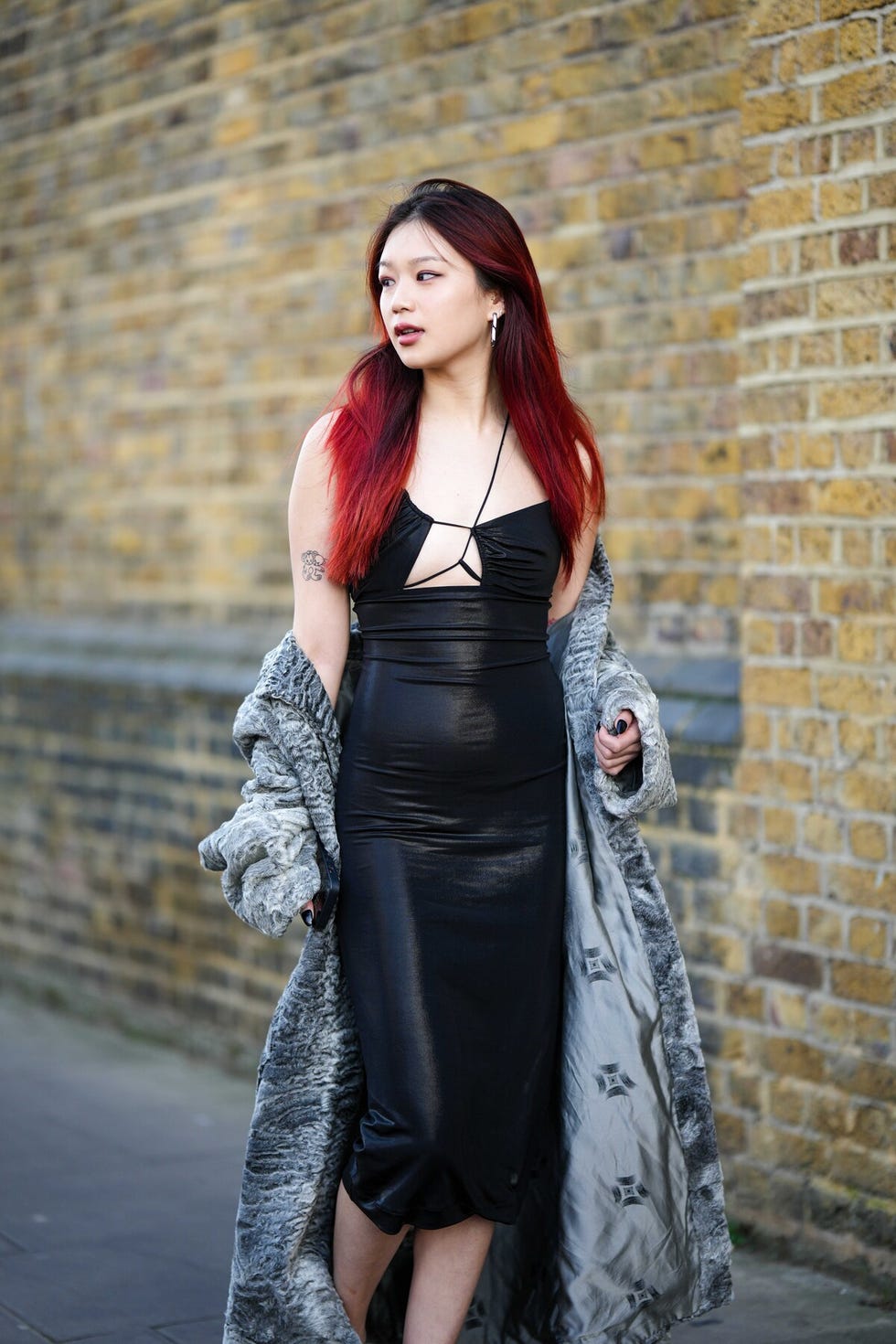 1 - Cherry coke hair: perché questo è il colore di capelli più amato della primavera