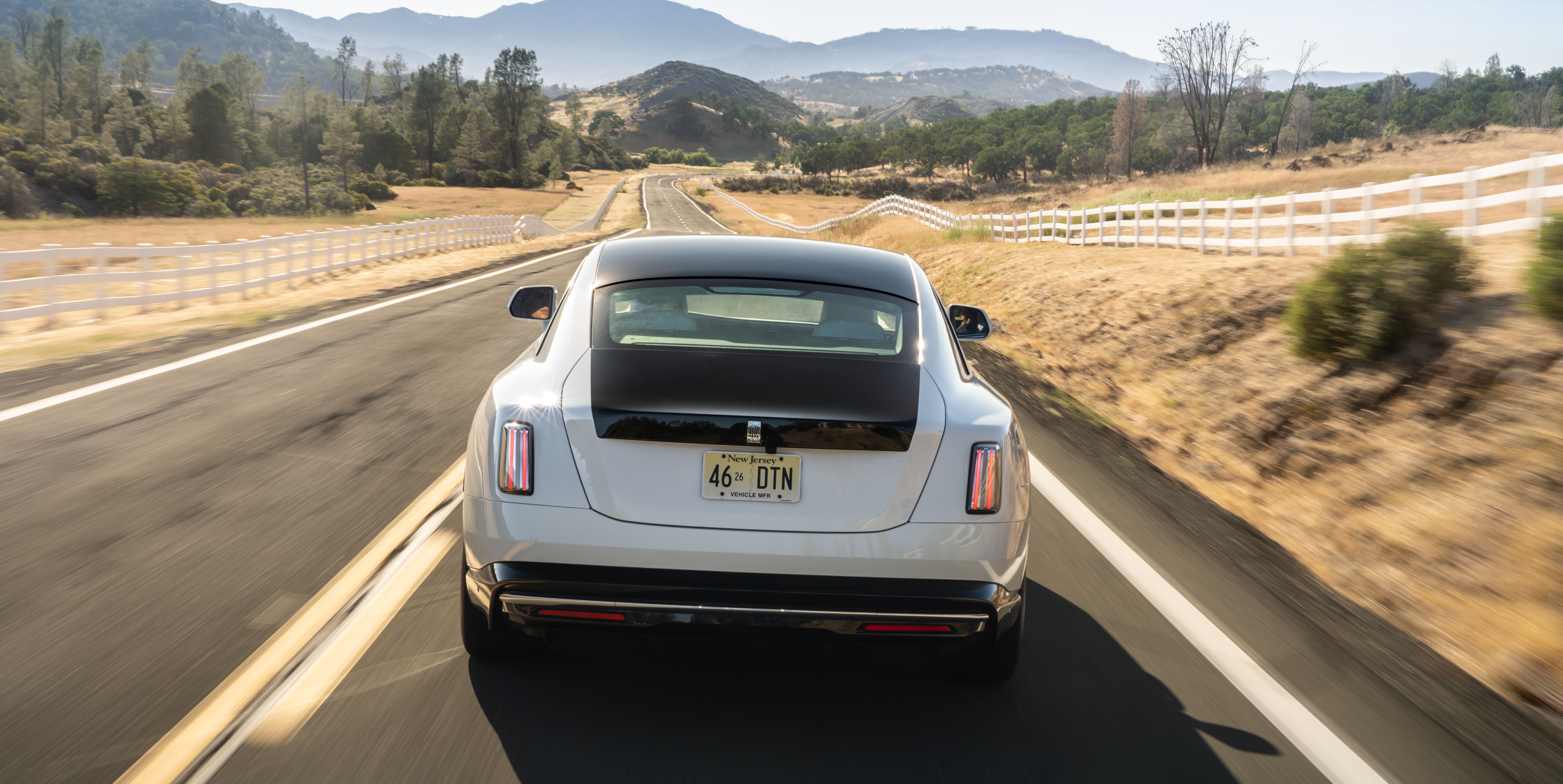 2024 Rolls-Royce Spectre Is Exactly What You'd Expect an Electric Rolls to Be