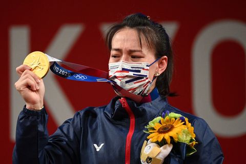 郭婞淳破紀錄拿下東京奧運舉重金牌 同款香奈兒logo耳環被熱搜！