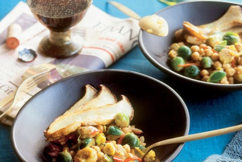 Tajine van kikkererwten, spruiten en kastanjes Tajine van kikkererwten, spruiten en kastanjes