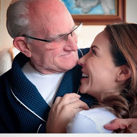 Nose, Forehead, Cheek, Interaction, Love, Mouth, Gesture, Glasses, Grandparent, Happy, 