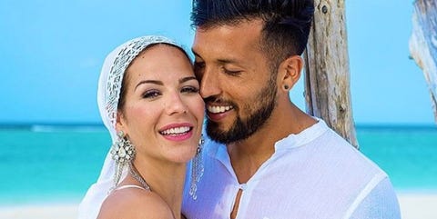 Photograph, Facial expression, Wedding dress, Honeymoon, Aqua, Love, Interaction, Smile, Forehead, Event, Photograph, Facial expression, Wedding dress, Honeymoon, Aqua, Love, Interaction, Smile, Forehead, Event,