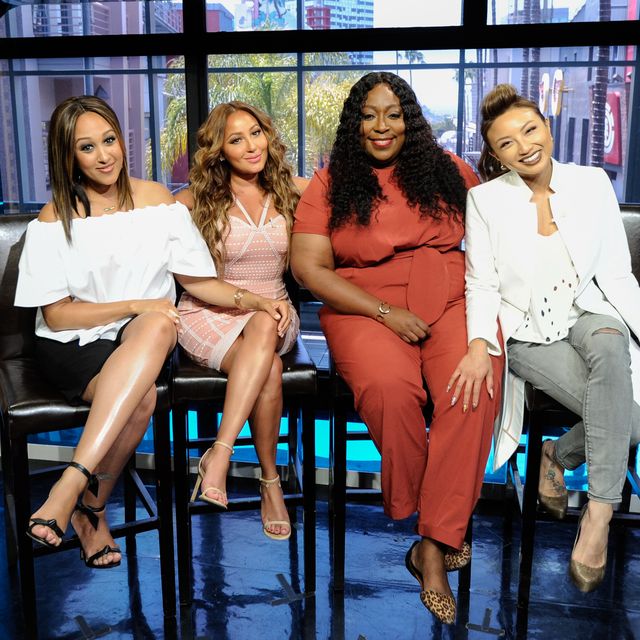 ladies of "the real" on "extra"