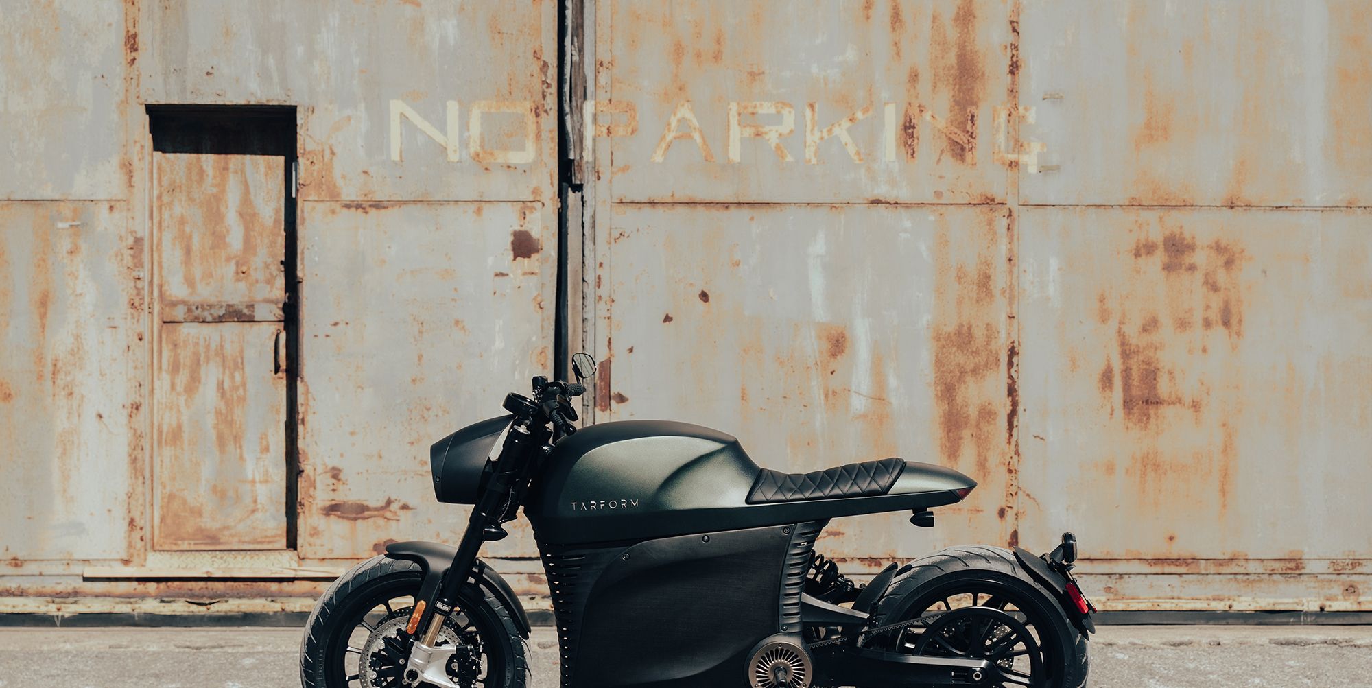 Tarform Makes the Right Electric Cafe Racer Motorcycle