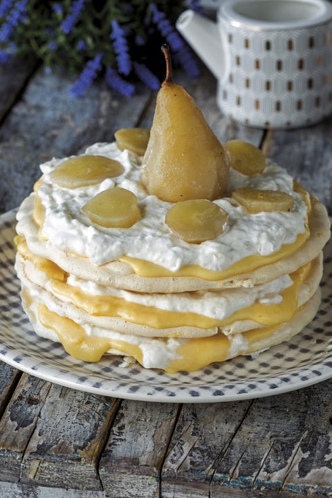 tarta de merengue y pera