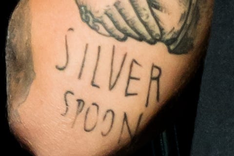 Tattoo Louis Tomlinson Inspiracao De Fa 1d Harry Styles Tattoos One Direction Tattoos Harry Tattoos