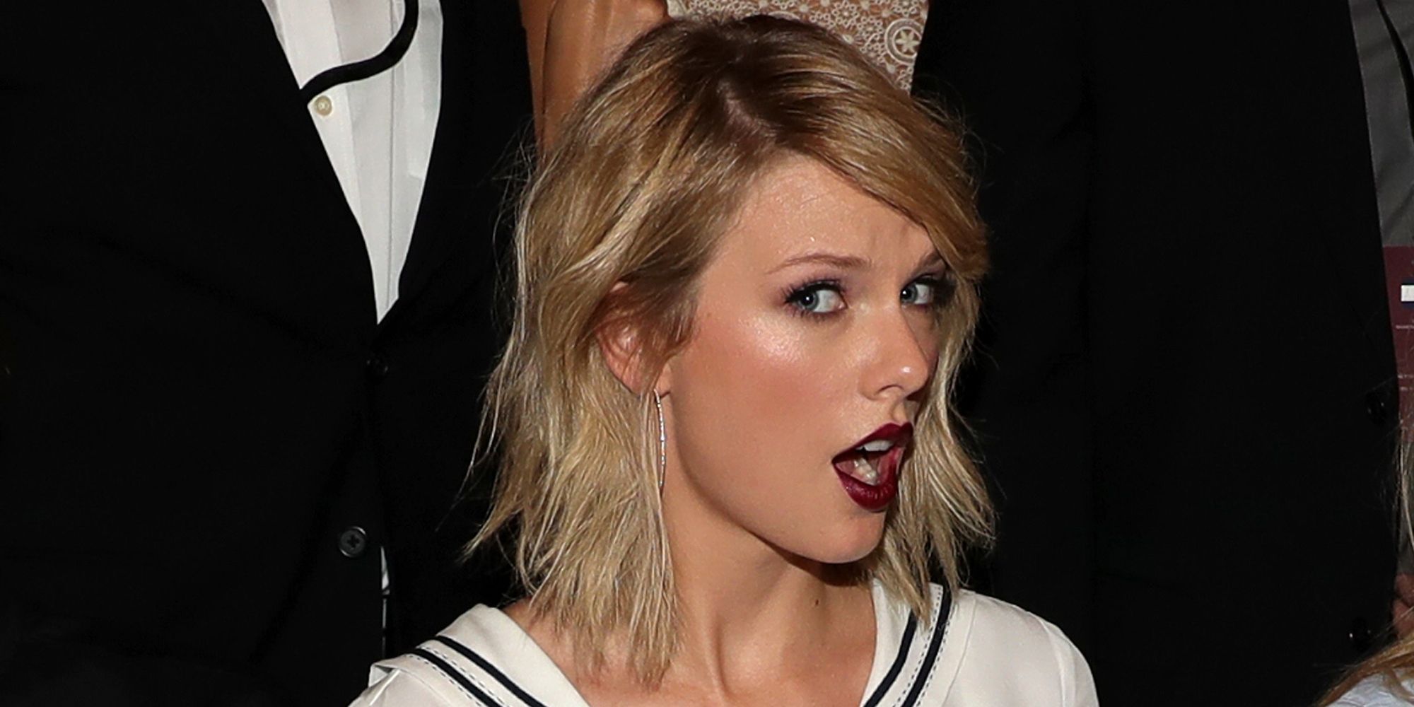 taylor swift snake earrings