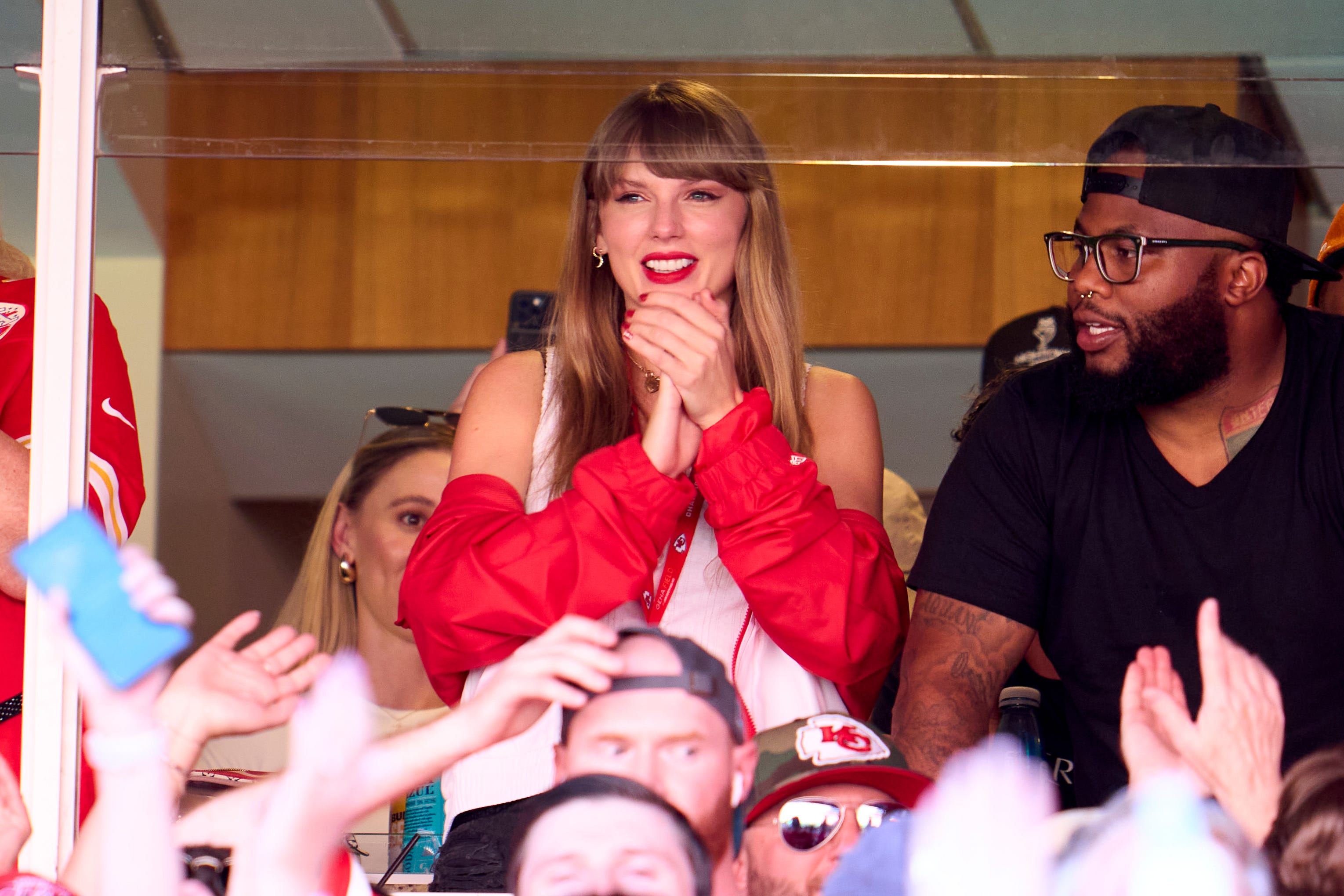 All Of The Viral Taylor Swift Moments You Missed From The Chiefs Game