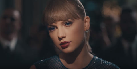 Taylor Swift Delicate 