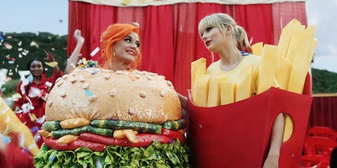 La cantante Katy Perry ha afirmado en una entrevista de radio que estaría encantada de colaborar con Taylor Swift en una canción.