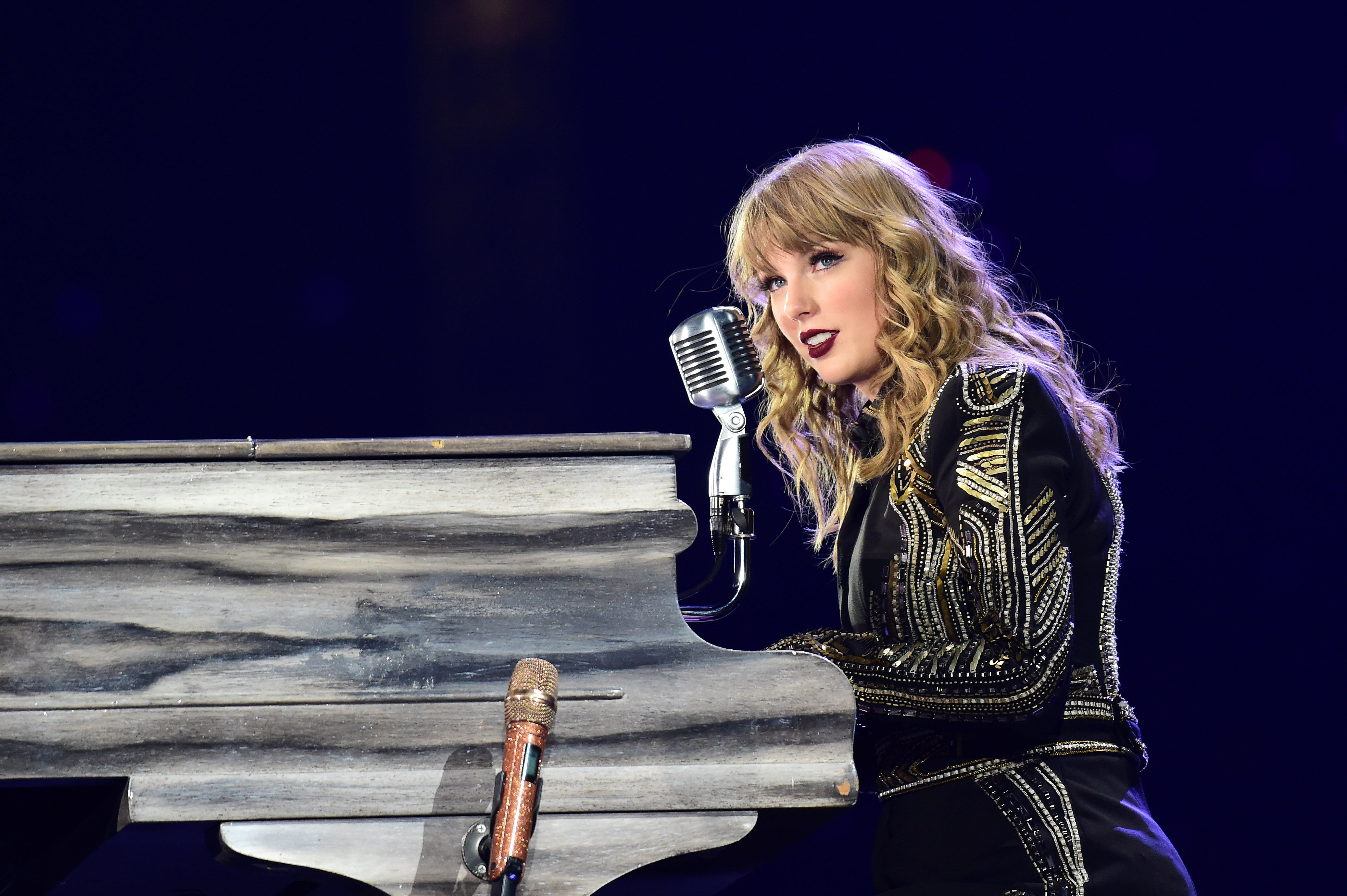Listen To Taylor Swift S First Snippet Of Her Love Story Re Recording
