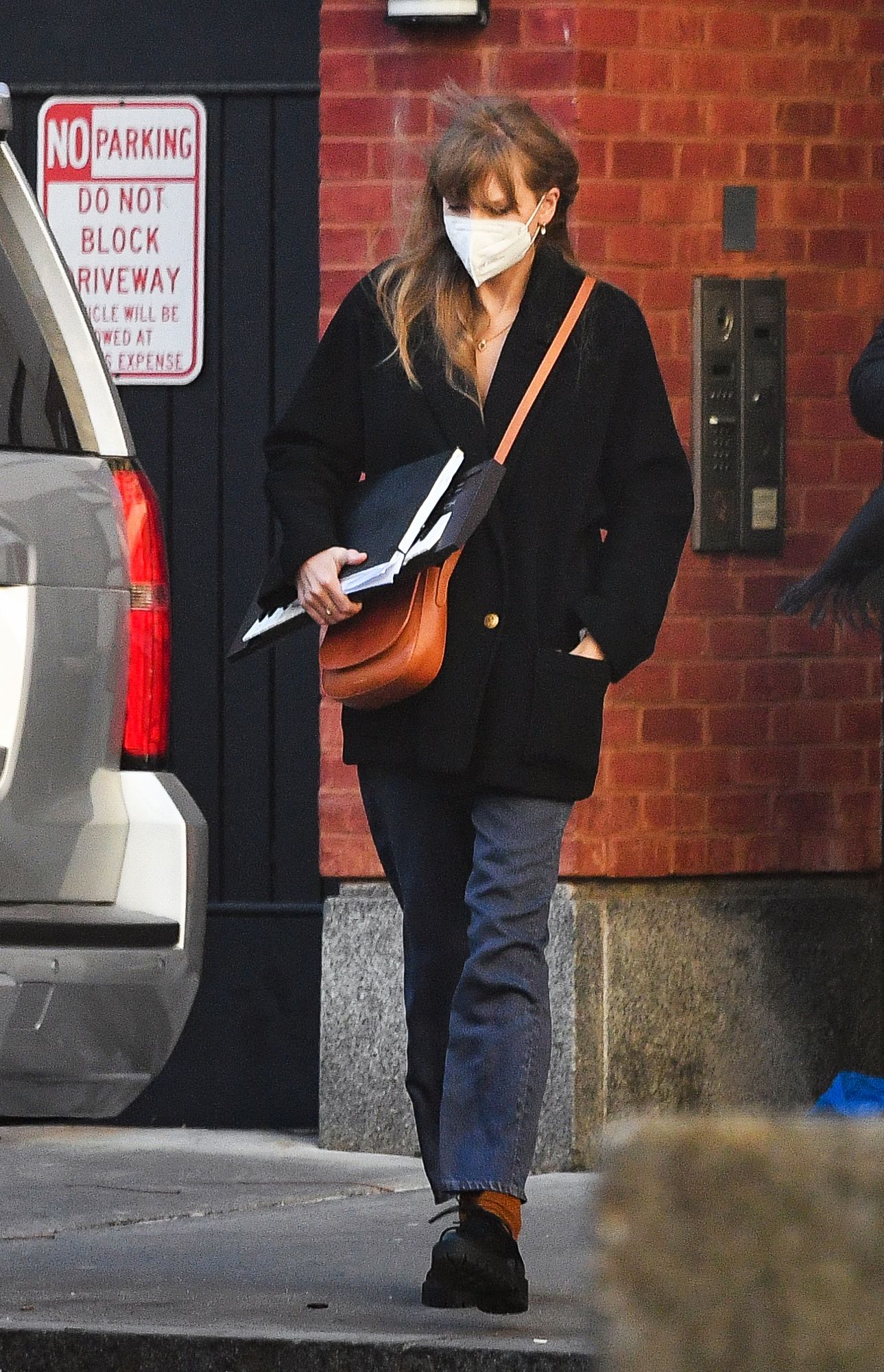Taylor Swift Goes Out in Black Coat in ...