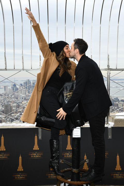 tayshia adams and zac clark celebrate their love at the empire state building