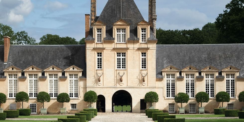 Christie’s Will Auction Art and Furniture from Hubert de Givenchy’s Homes Christie’s Will Auction Art and Furniture from Hubert de Givenchy’s Homes