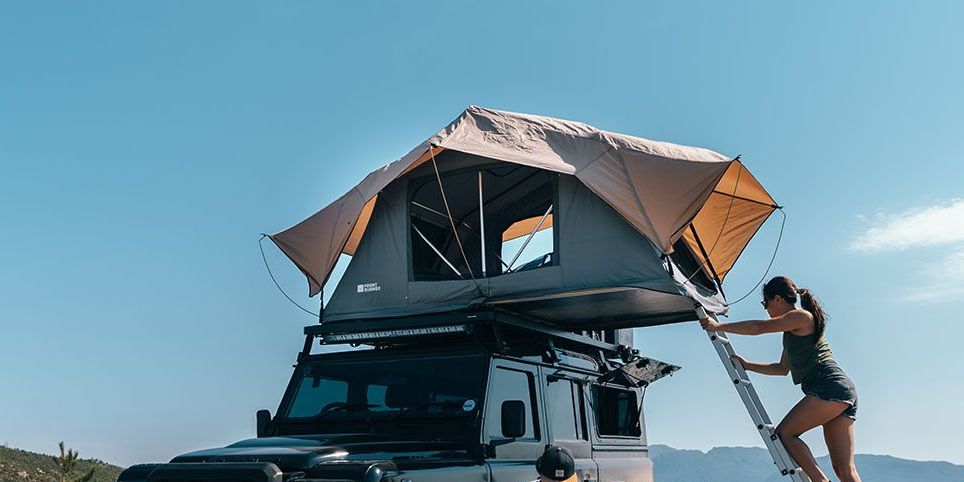 Omhyggelig læsning forræderi Hop ind The Best Rooftop Tents You Can Buy: Roofnest, Yakima and More