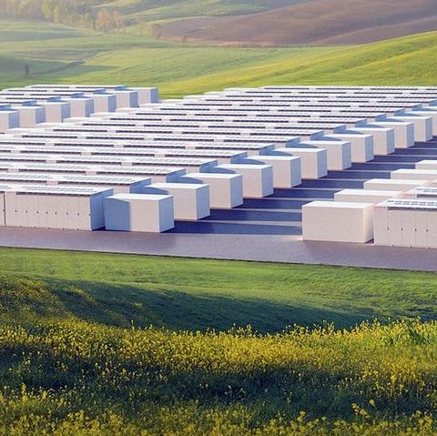 Looks Like Elon Musk Is Plugging a Giant Battery Into the Texas Grid
